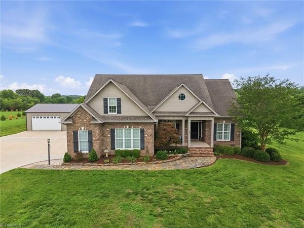 7504 Ingle Dairy Road , Burlington, NC 27215