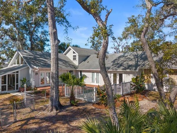 1314 NE First Ave, Steinhatchee, FL 32359