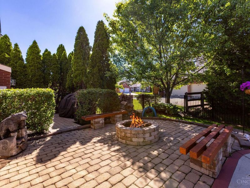 7367 Sussex Drive, West Chester, OH 45069 Photo 21