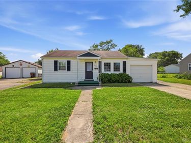 713 Flintridge Drive, Fairborn, OH 45324