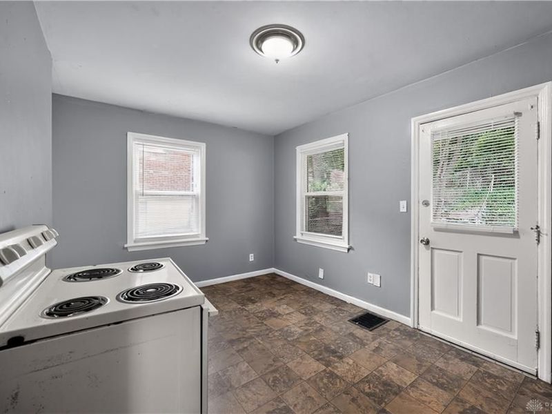 713 Flintridge Drive, Fairborn, OH 45324 Photo 13