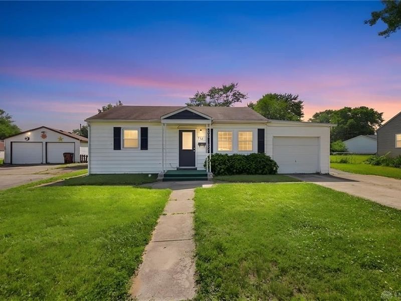 713 Flintridge Drive, Fairborn, OH 45324 Photo 2
