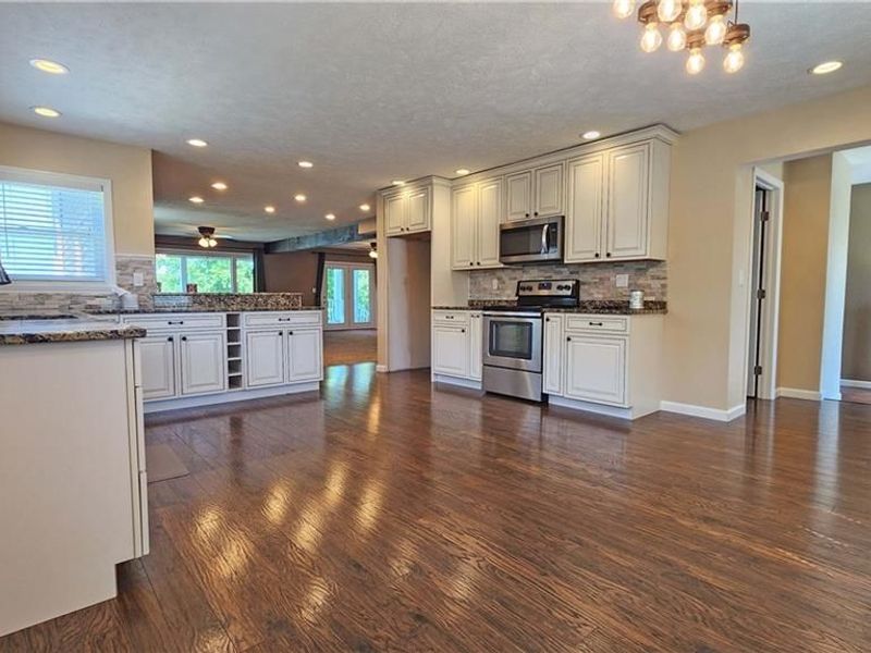 855 Quarry Road, Silvercreek Township, OH 45335 Photo 9