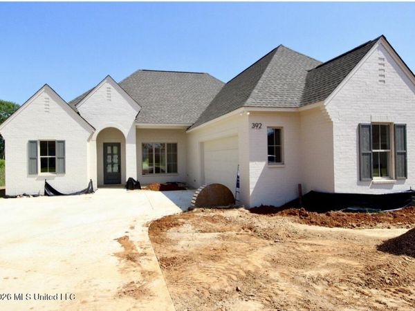 392 Aurora Circle, Canton, MS 39046