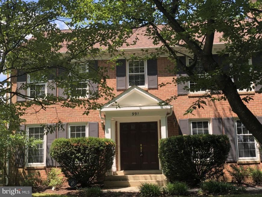 991 Farm Haven Drive, Rockville, MD 20852 Main Photo