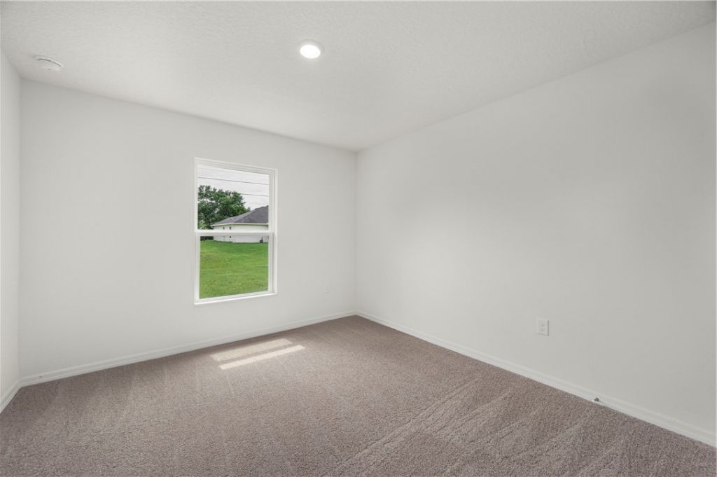8045 105th Court , Vero Beach, FL 32967 Photo