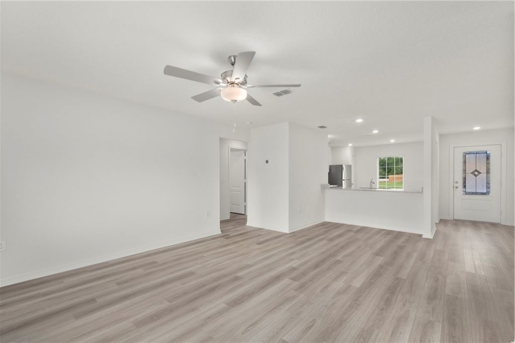 8045 105th Court , Vero Beach, FL 32967 Photo