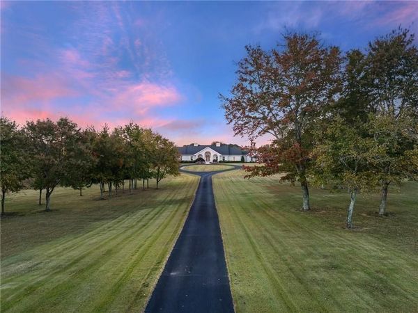 1892a Blacks Mill Road , Dawsonville, GA 30534