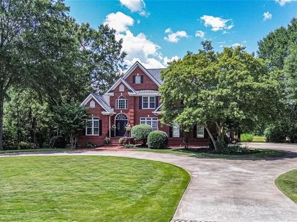 1220 Mallard Circle, Bogart, GA 30622