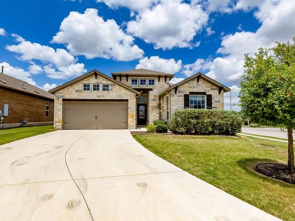 505 Palmilla DR, Leander, TX 78641