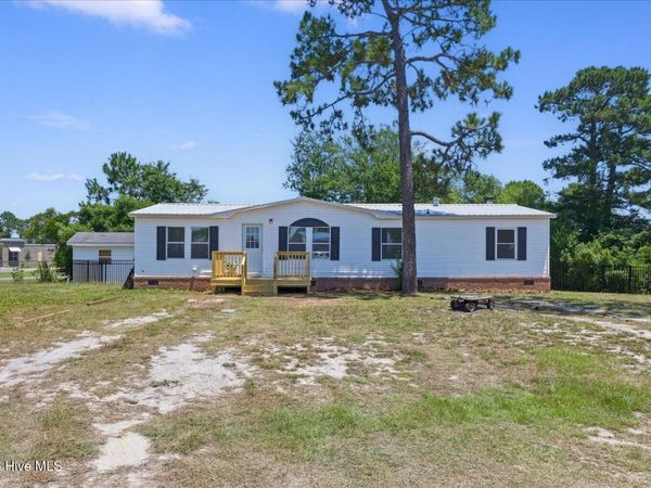 216 Oak Grove Drive, Hampstead, NC 28443