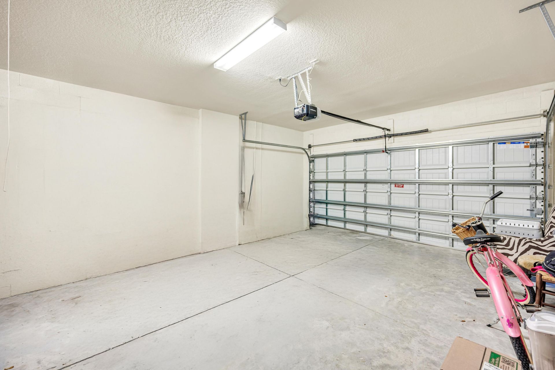 8028 NW 78th Street, Tamarac, FL 33321 Photo