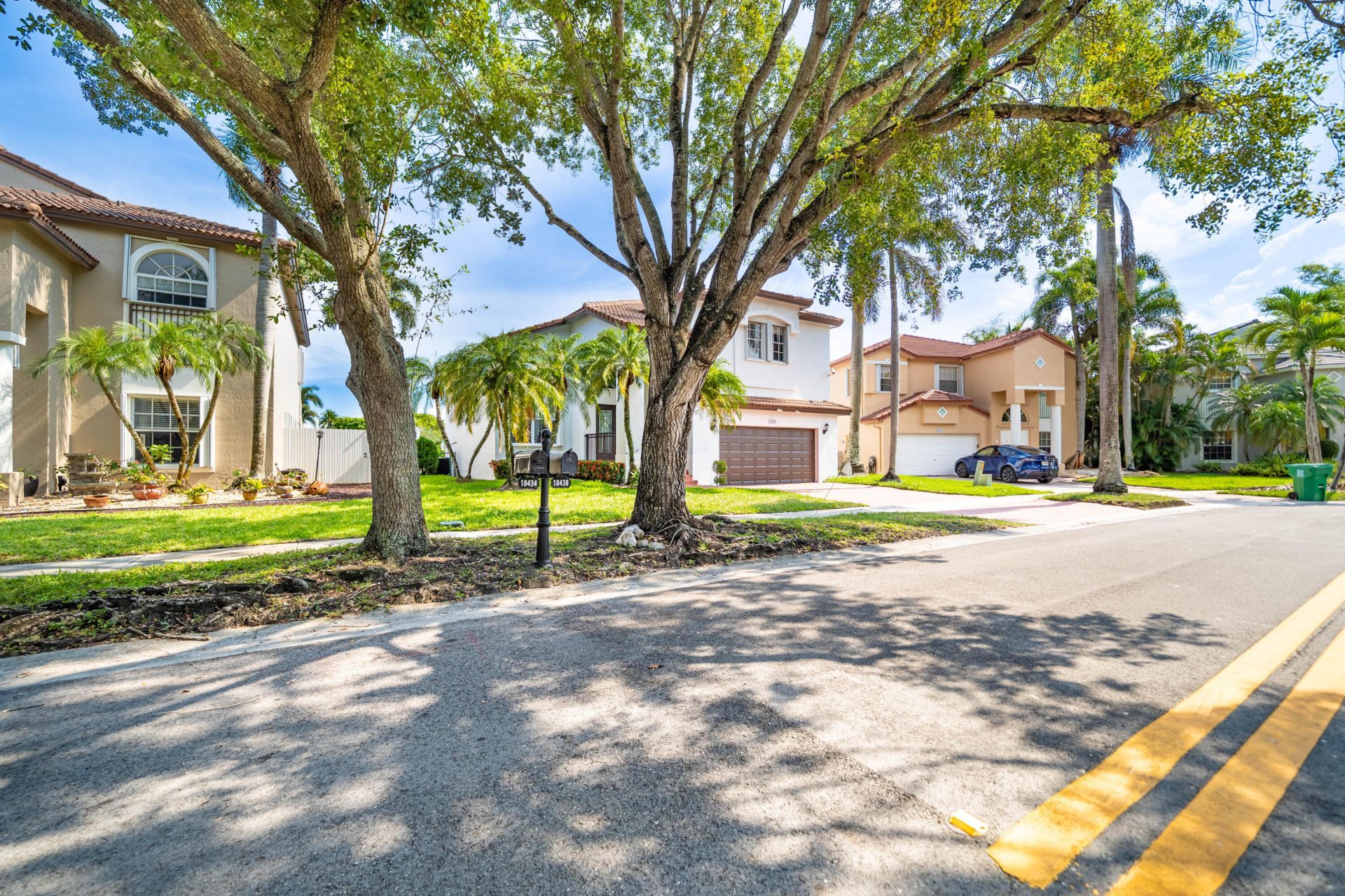 18438 NW 11th Street, Pembroke Pines, FL 33029 Photo