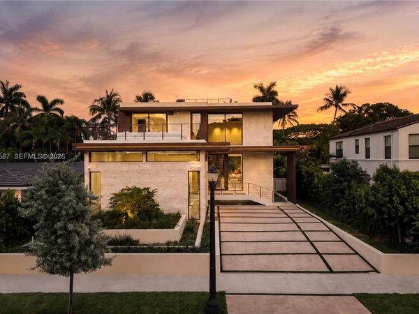 3045 N Bay Rd, Miami Beach, FL 33140