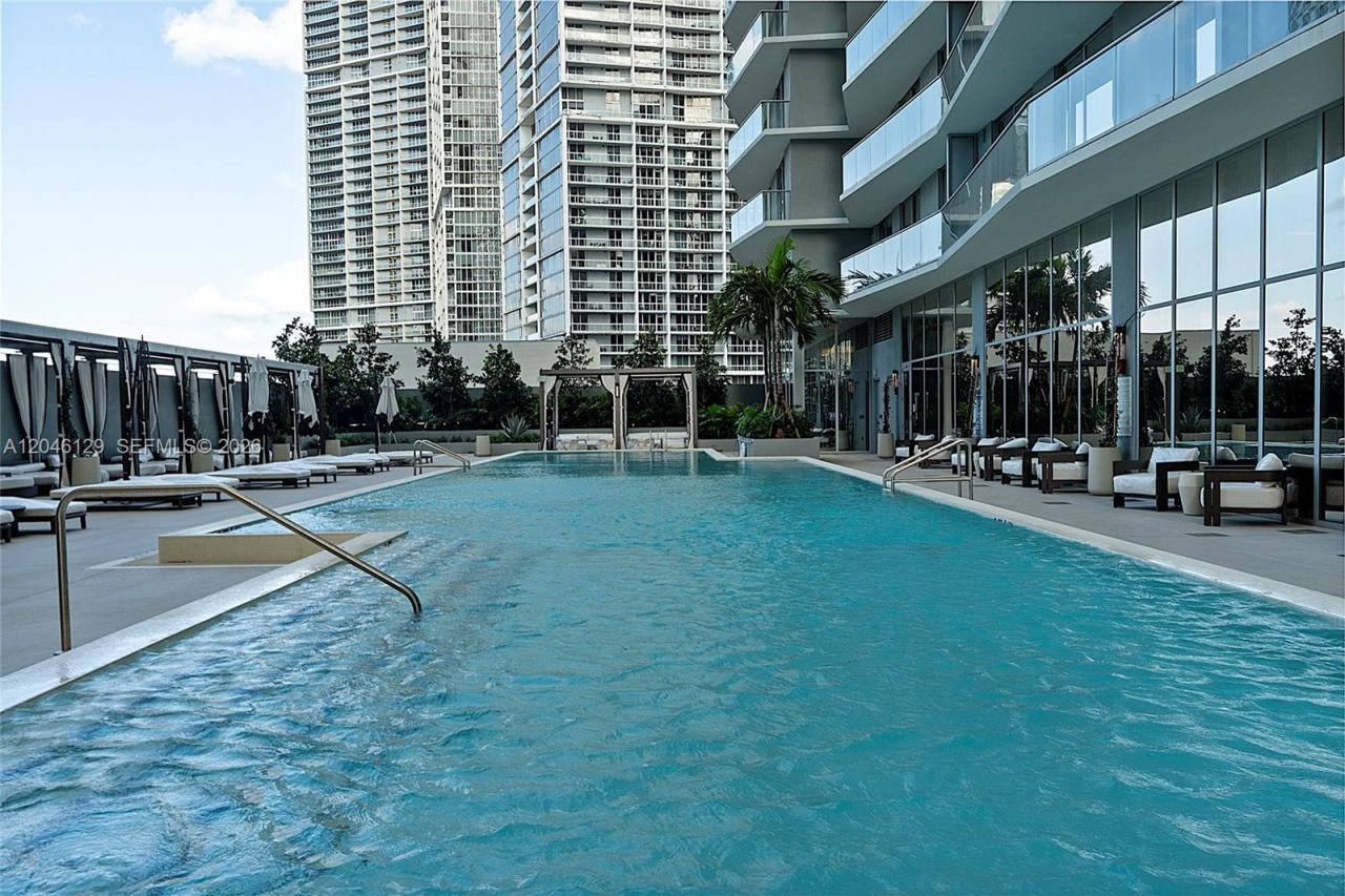 77 SE 5th St. , Unit 1905, Miami, FL 33131 Photo