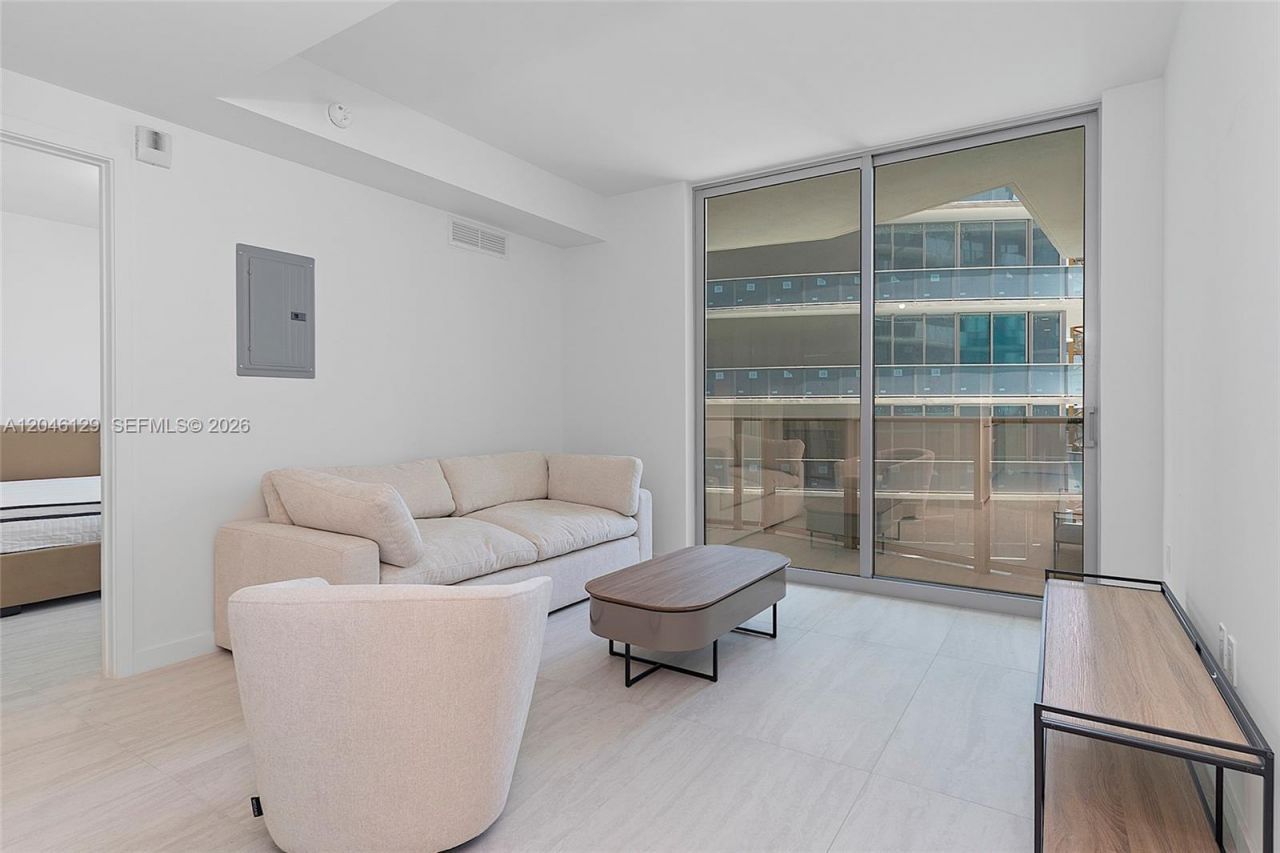 77 SE 5th St. , Unit 1905, Miami, FL 33131 Photo