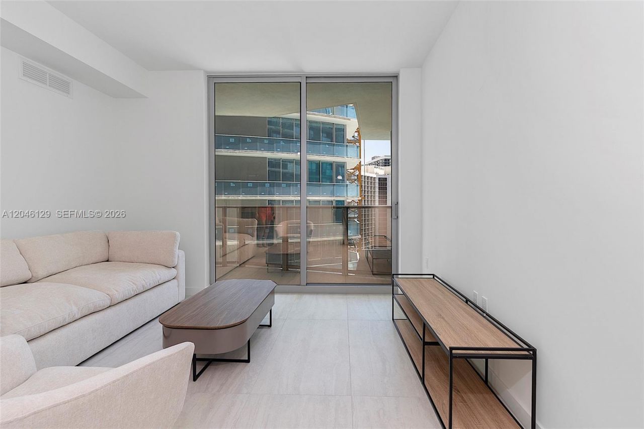 77 SE 5th St. , Unit 1905, Miami, FL 33131 Photo