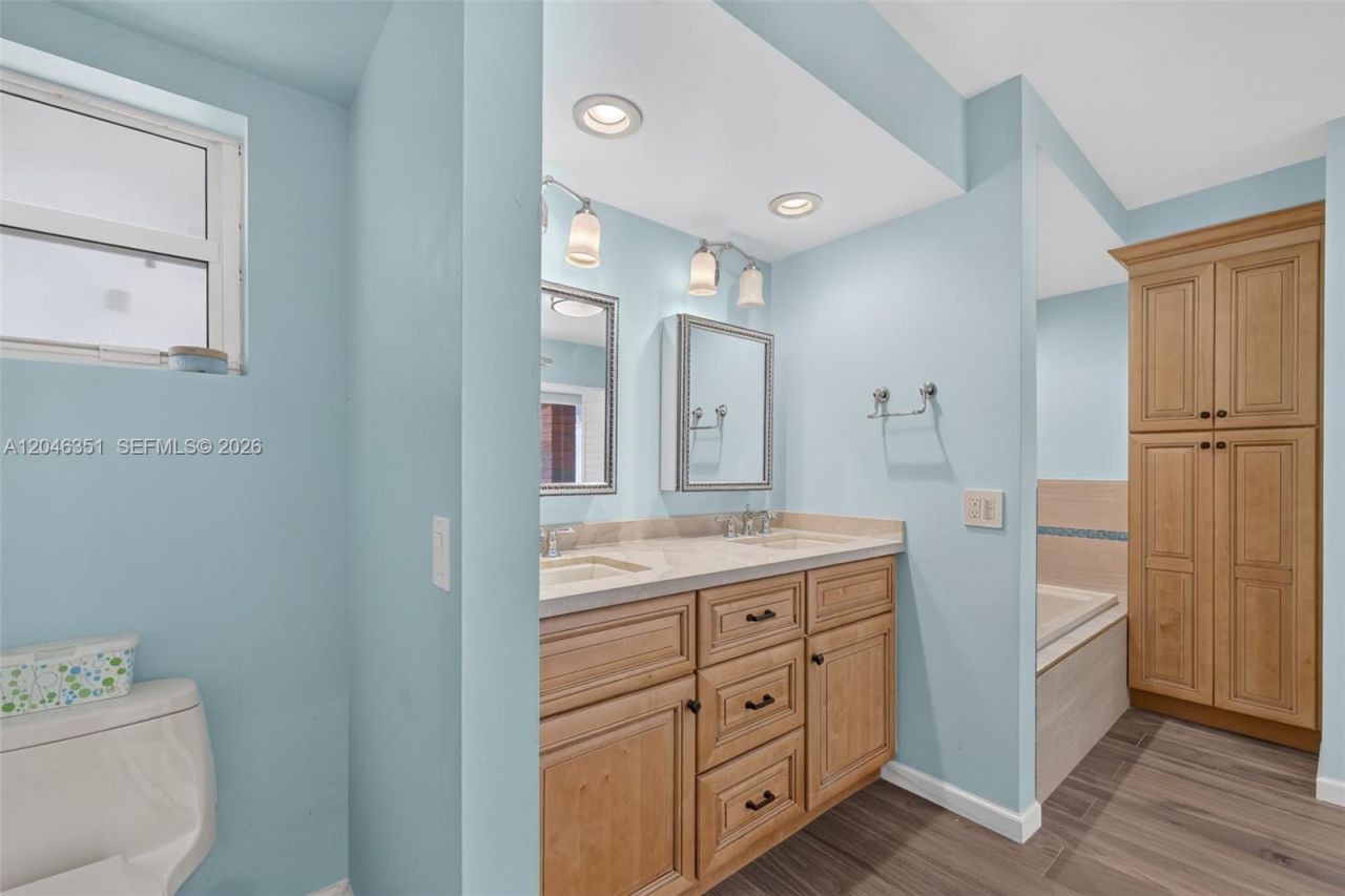 15200 SW 81st Ave, Palmetto Bay, FL 33157 Photo