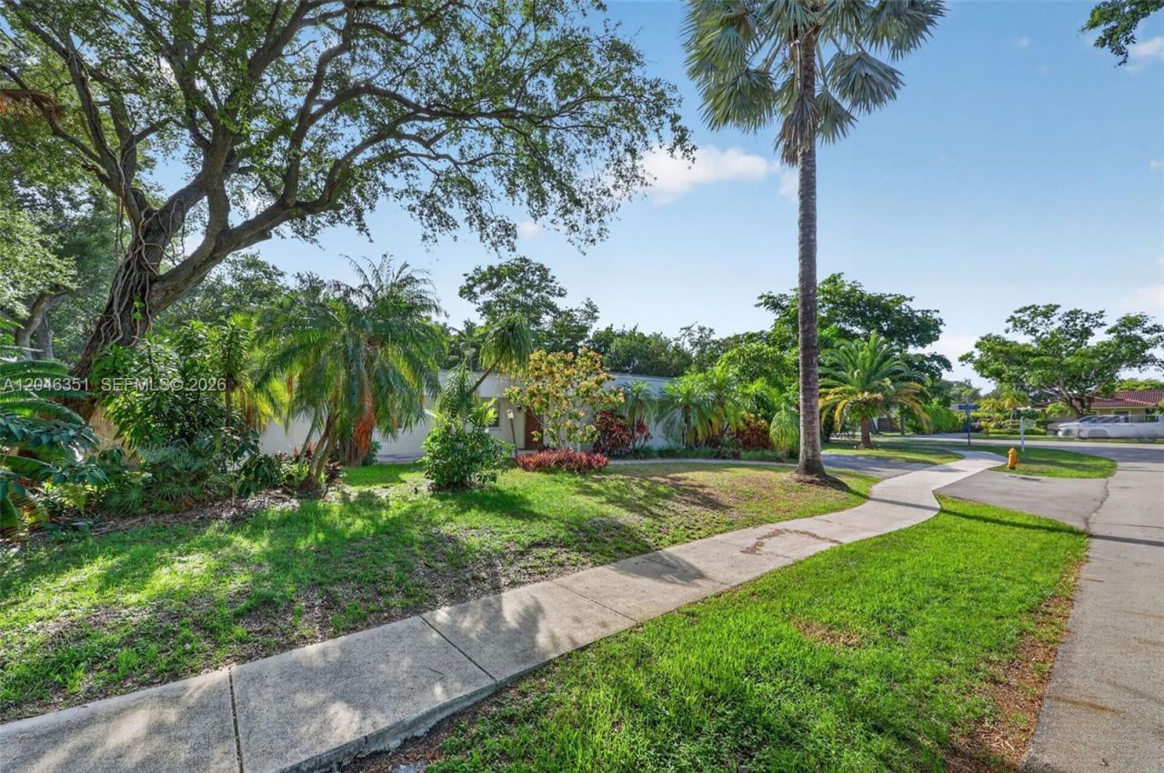 15200 SW 81st Ave, Palmetto Bay, FL 33157 Photo
