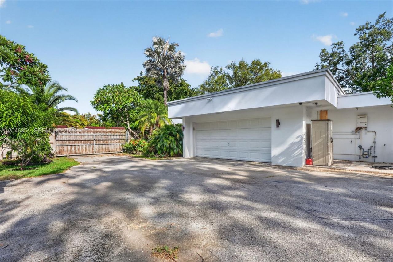 15200 SW 81st Ave , Palmetto Bay, FL 33157 Photo