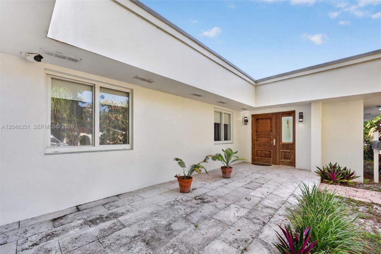 15200 SW 81st Ave , Palmetto Bay, FL 33157 Photo