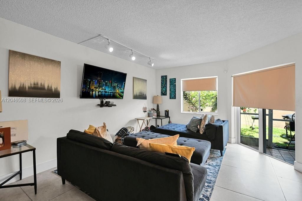 7887 NW 7th Ct , Plantation, FL 33324 Photo