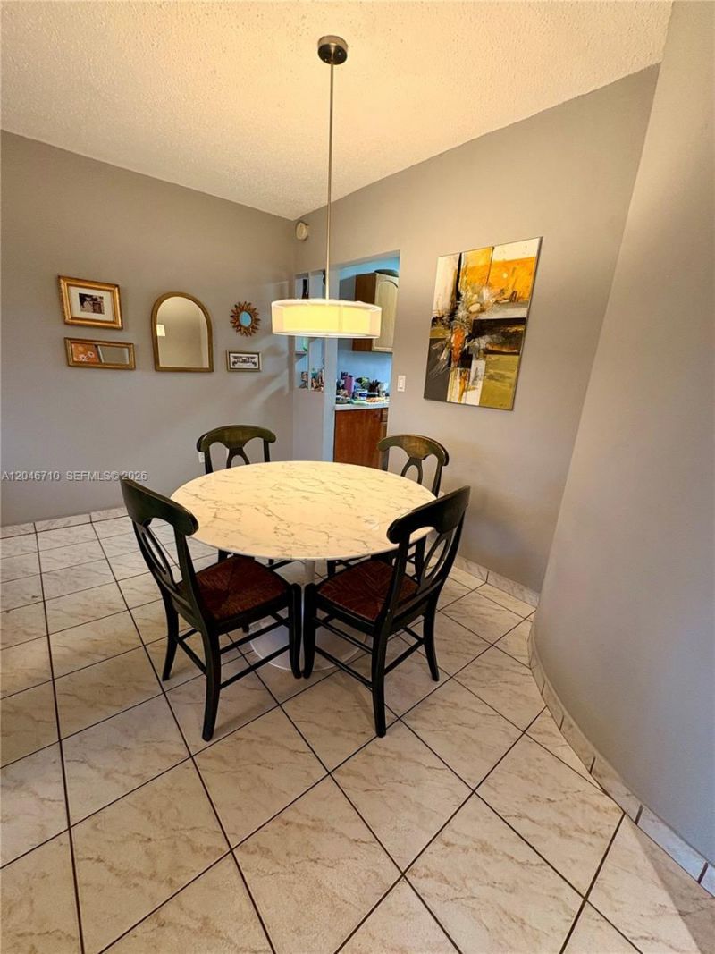 3501 SW 10th St , Unit 1B, Miami, FL 33135 Photo