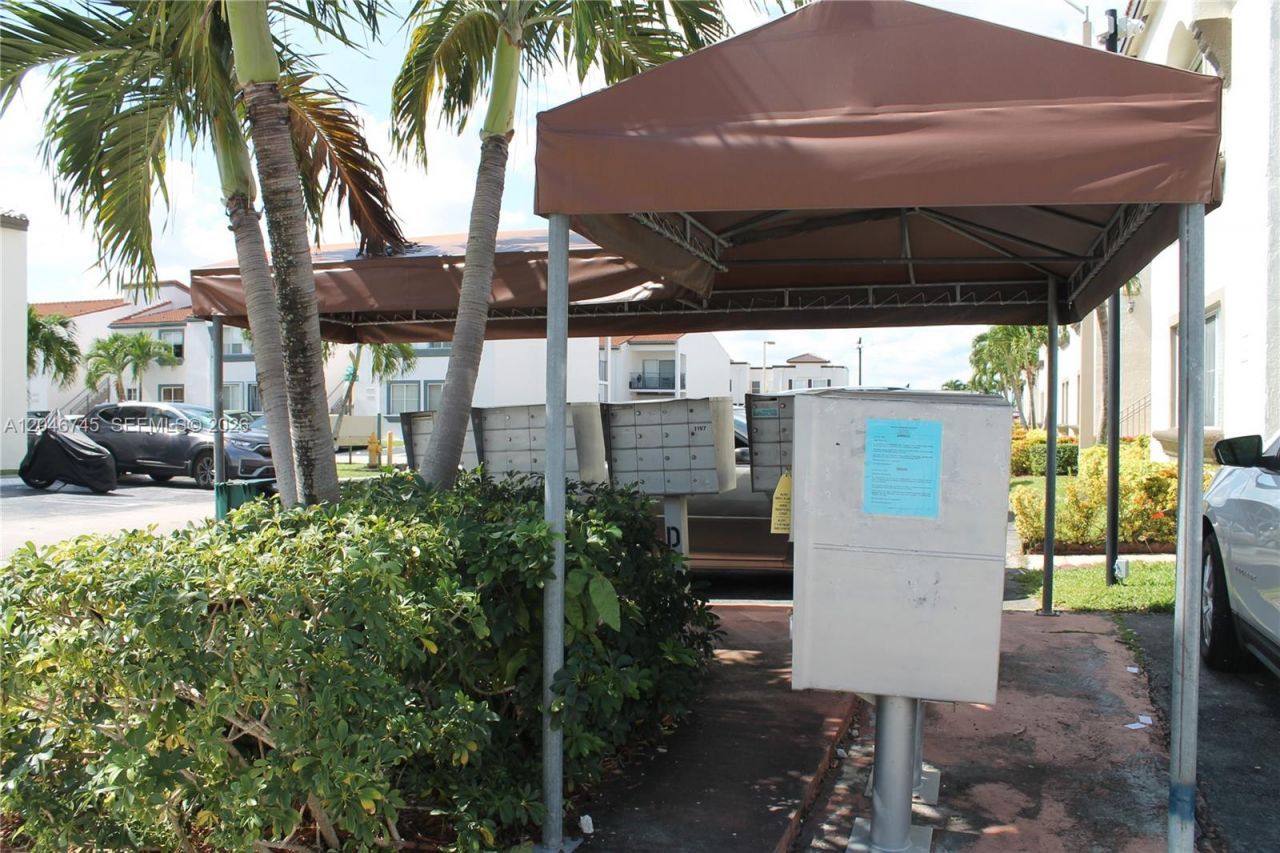 1153 NW 125th Pl , Unit 106, Miami, FL 33182 Photo