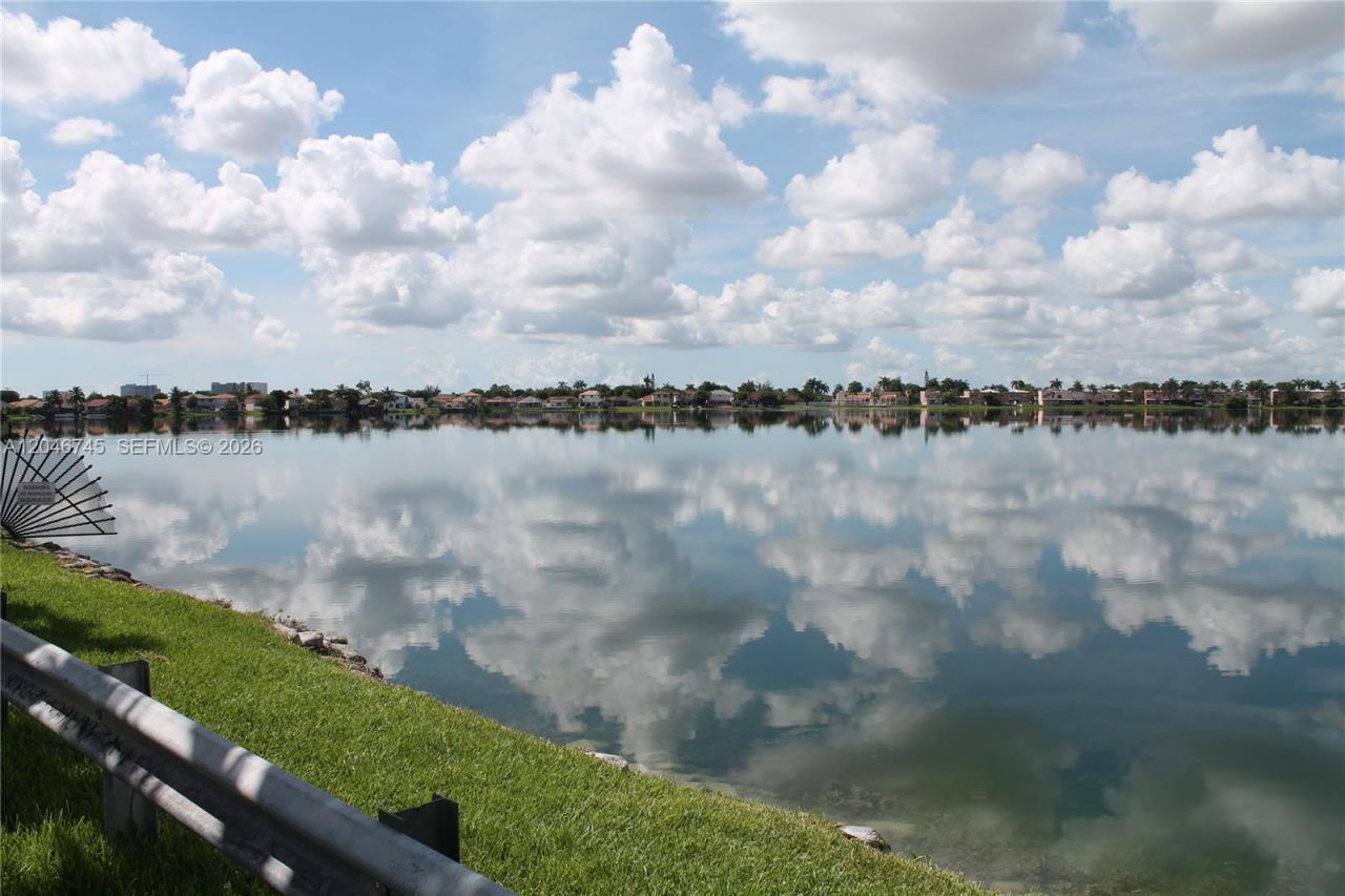 1153 NW 125th Pl , Unit 106, Miami, FL 33182 Photo