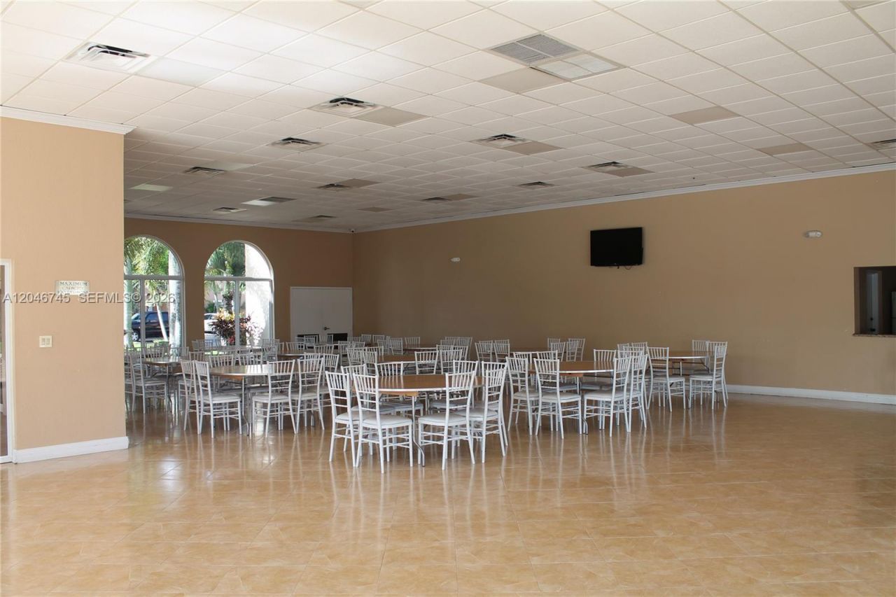 1153 NW 125th Pl , Unit 106, Miami, FL 33182 Photo