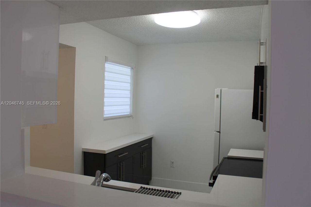 1153 NW 125th Pl , Unit 106, Miami, FL 33182 Photo