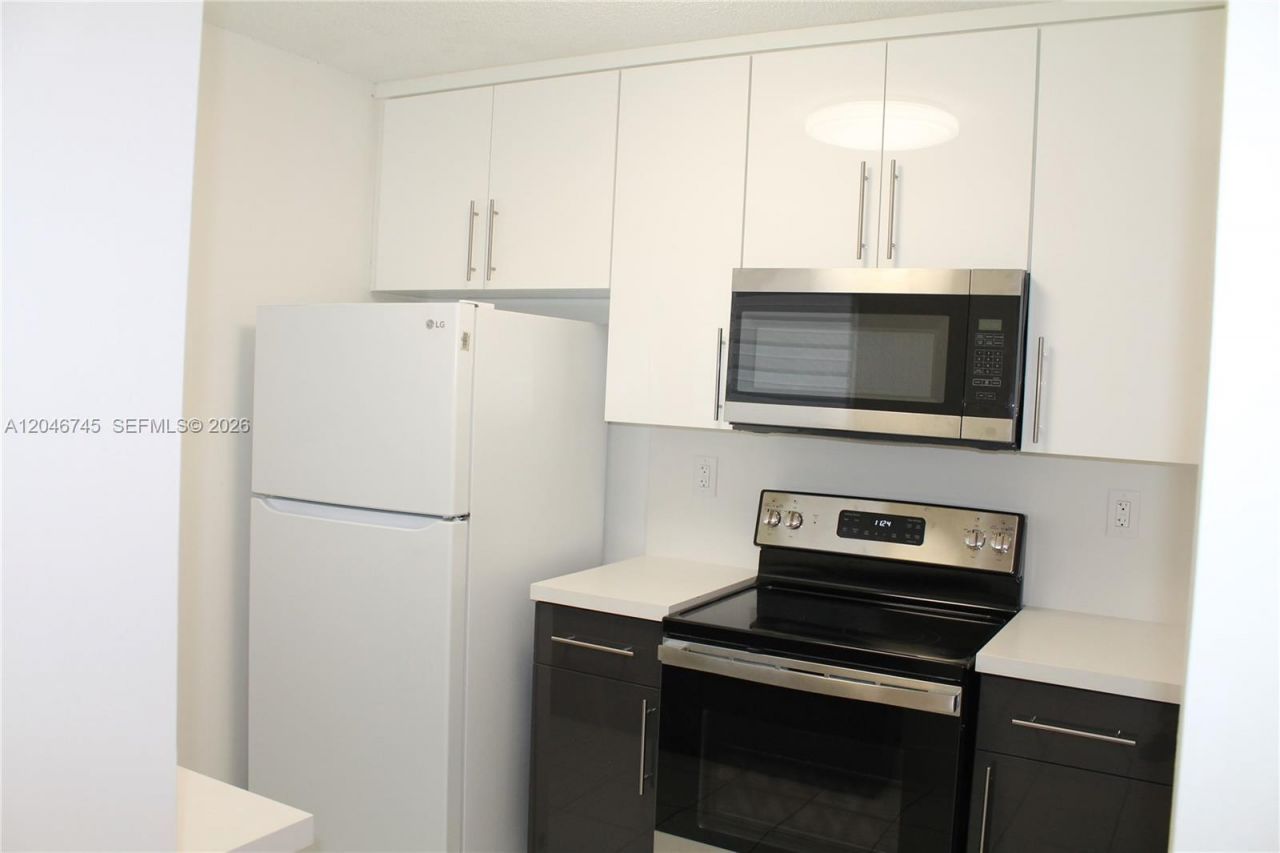 1153 NW 125th Pl , Unit 106, Miami, FL 33182 Photo