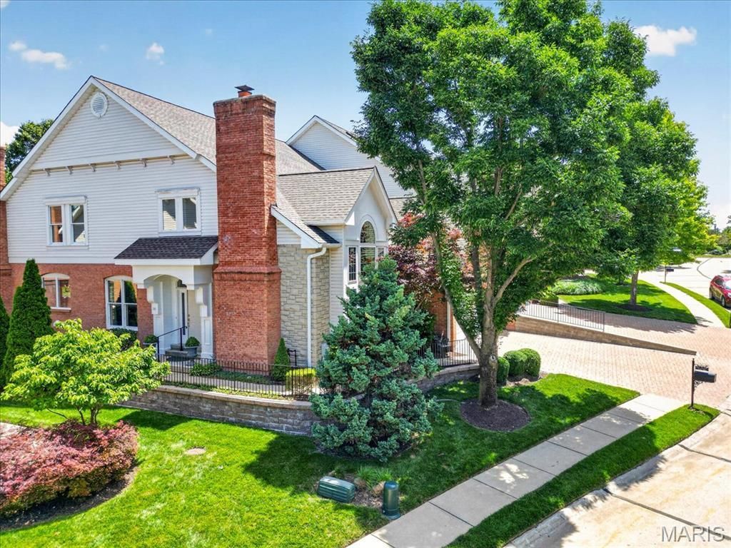 12427 Questover Manor Court, Creve Coeur, MO 63141 Main Photo