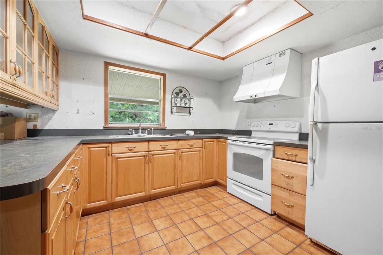 4444 Raines Road, Brooksville, FL 34604 Photo