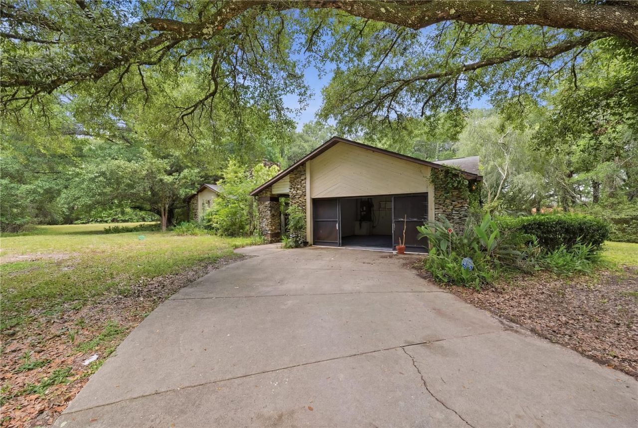 4444 Raines Road, Brooksville, FL 34604 Photo
