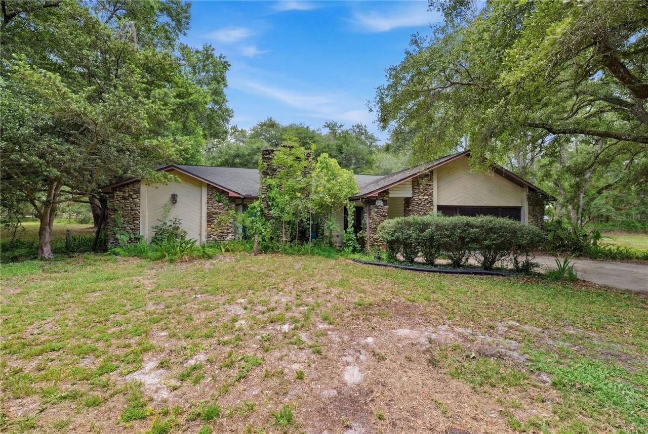 4444 Raines Road, Brooksville, FL 34604 Photo