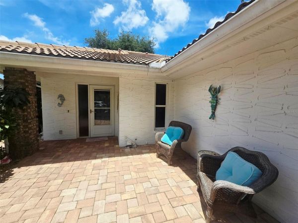 5808 GARDEN LAKES DRIVE , BRADENTON, FL 34203