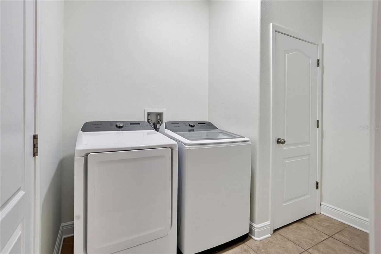 5708 Rutherford Road, Mount Dora, FL 32757 Photo