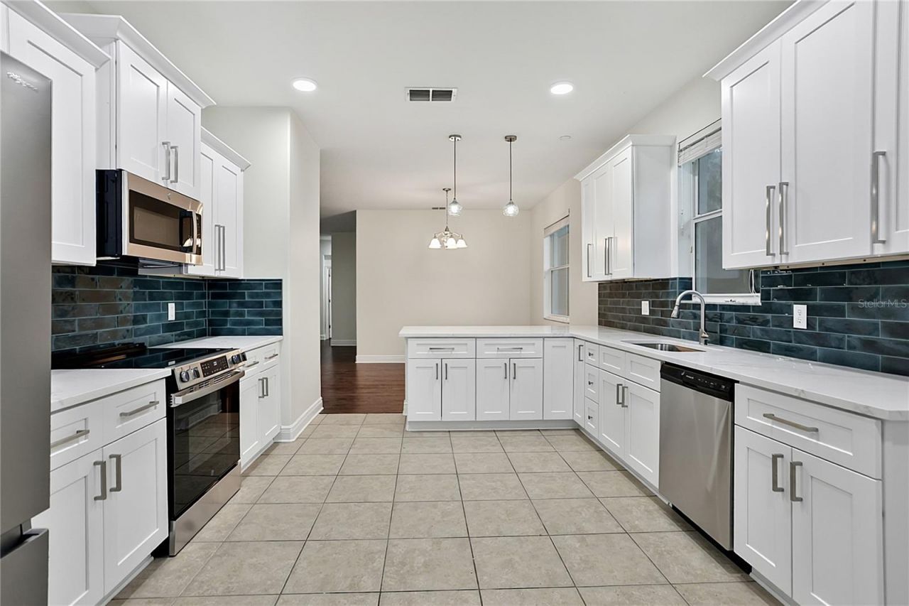 5708 Rutherford Road , Mount Dora, FL 32757 Photo