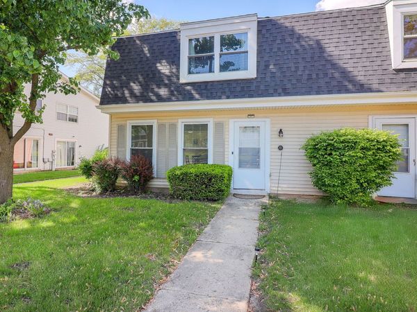 21 Fernwood Drive , Unit 21U, Bolingbrook, IL 60440
