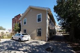 995 King Street photo 4
