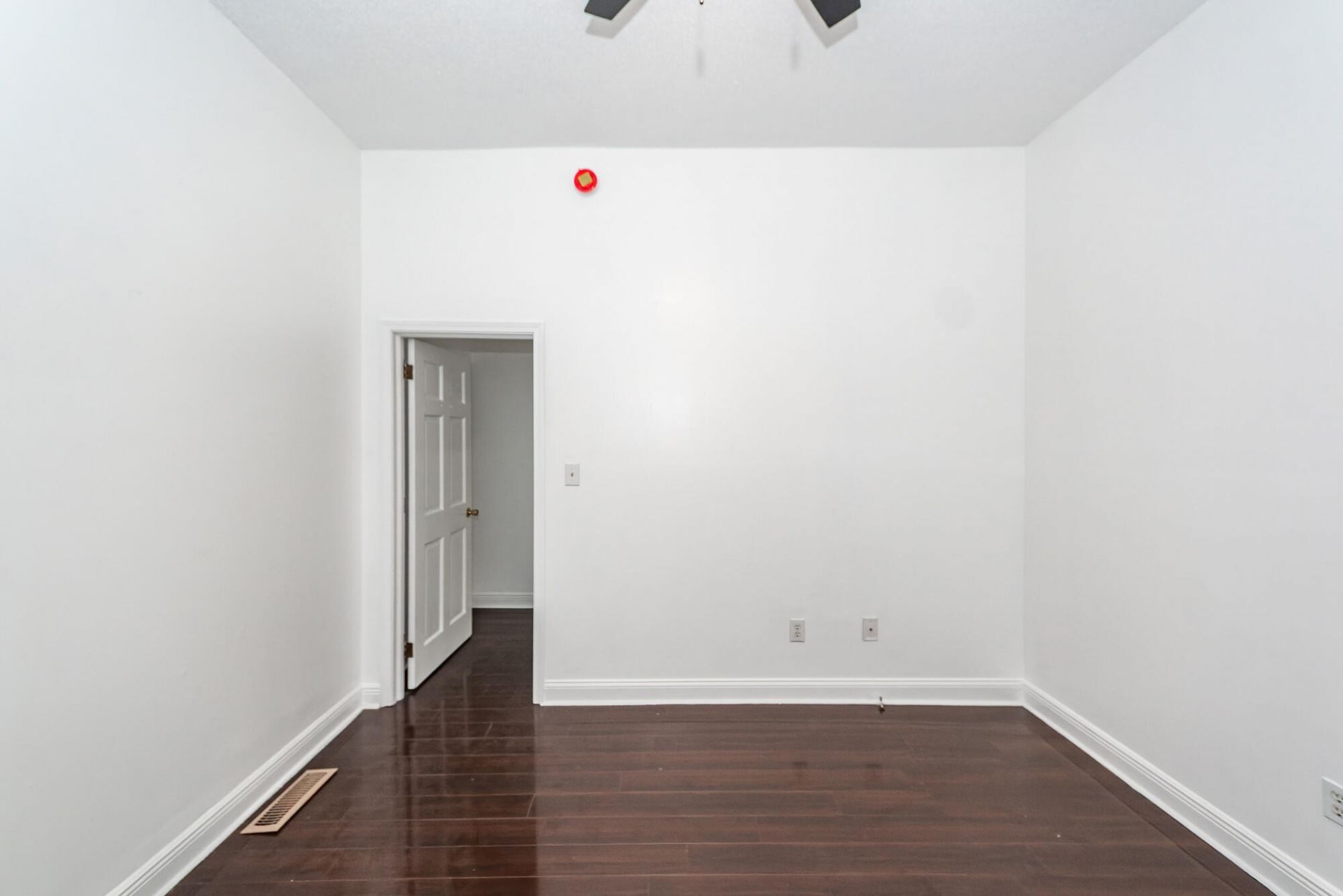 100 Morris Street Photo 17