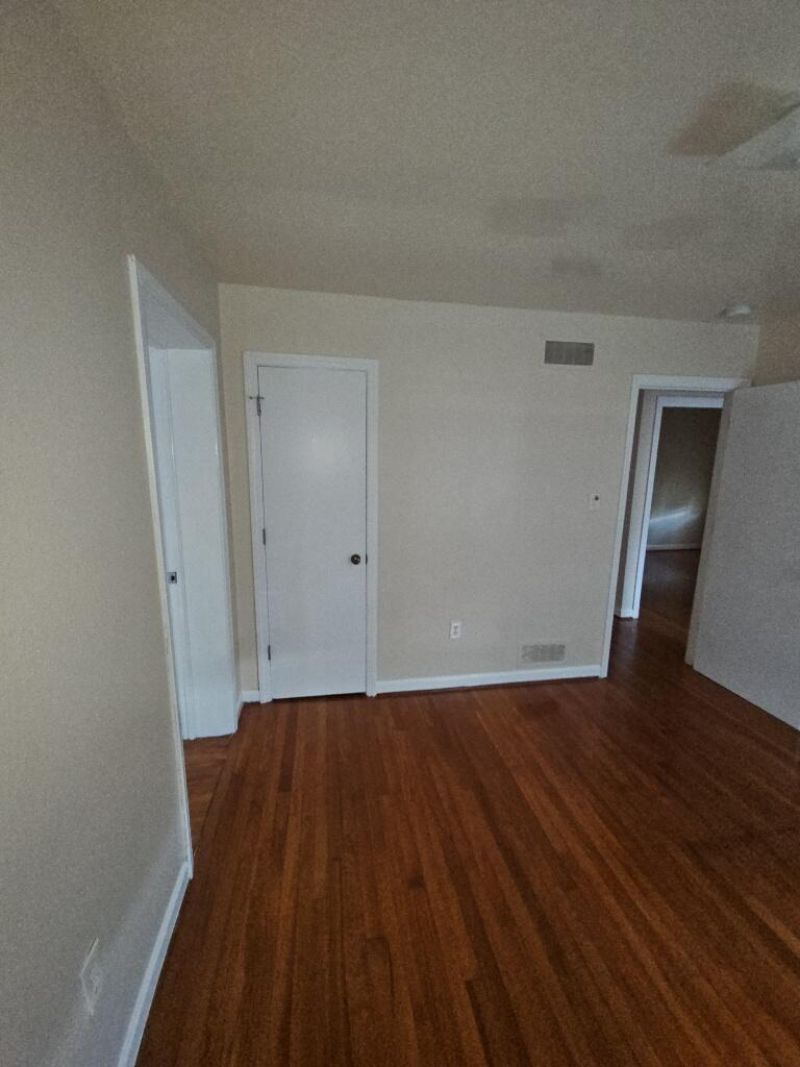 1144 Crull Drive Photo 5