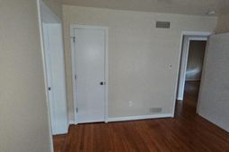 1144 Crull Drive photo 4