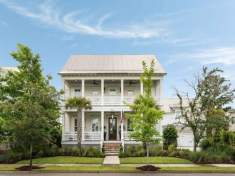 544 Lesesne Street Charleston, SC 29492