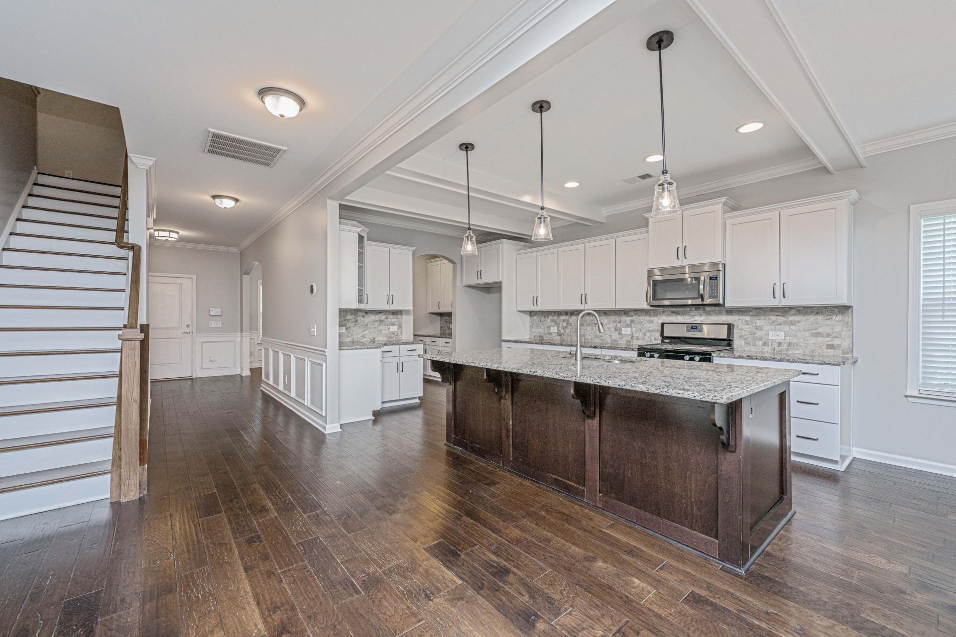 197 Silver Cypress Circle Photo 7
