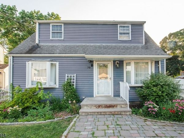73 Bergen Ave, Wanaque, NJ 07420