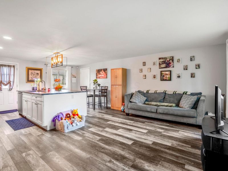 2421 Nugget Drive , Grove City, OH 43123 Photo 4