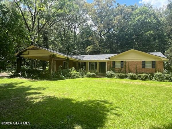 108 Forest Hill Drive, Starkville, MS 39759