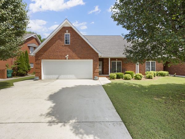 342 Chase Cir , Winchester, TN 37398
